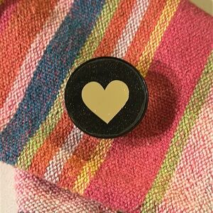 Black pop stop with gold heart